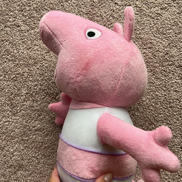 Build a bear peppa pig - Picture 3 of 8